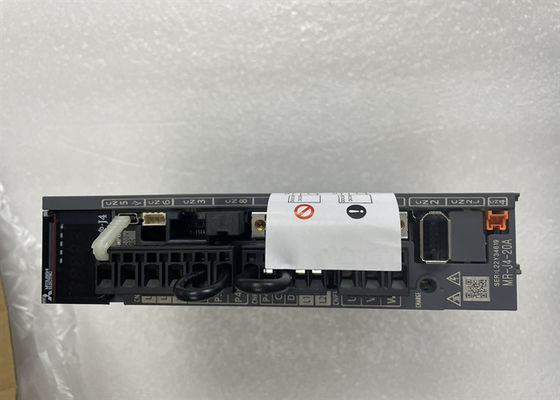 Sr. servo industrial fase J4 AC170 V de Mitsubishi de la impulsión de MR-J4-20A 200W de 3