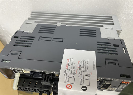Sr. servo industrial fase J4 AC170 V de Mitsubishi de la impulsión de MR-J4-20A 200W de 3