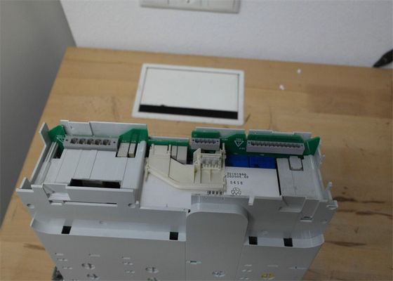 El SERVO variable del inversor de la frecuencia de Lenze E94AMHE0244 CONDUCE 9400 SERIES 325/565/705 V DC 11.5-22 kilovoltios