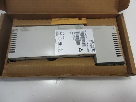 Entrada-salida redundante de Schndier Modicon Quantum del módulo de fuente de alimentación 140DRC83000