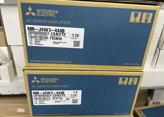 Amplificador servo Mitsubishi 400W 3PH 170V 50/60HZ de la CA de MR-J4W3-444B