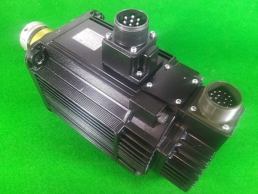 El servo industrial de SGMGH-13ACA61 240V conduce el motor servo integrado hizo salir 1.3KW