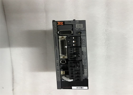 Serie serva del amplificador MR-J4-10A MELSERVO J4 de la CA de MR-J4-10B100W 1.5A