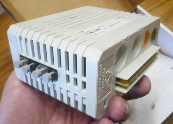 Interfaces de comunicaciones de la entrada-salida del módem S800 del racimo de 3BSE037760R1 TB840A Modulebus