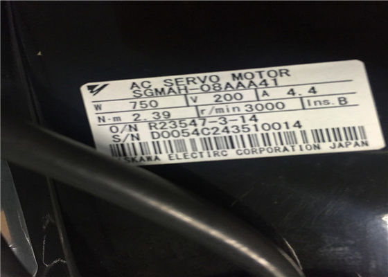 Yaskawa AC Industrial SGMAH-08AAA41 750W 200V 3000RPM NUEVO