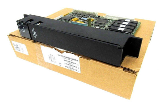 La UNIDAD CENTRAL de PROCESO EXTENSIBLE de 32 bits de la CPU 16 megaciclos de GE IC697CPU781 ES UNA SOLA CPU de la RANURA