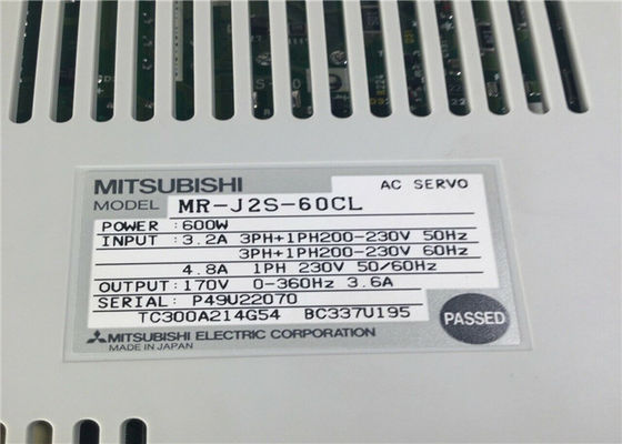 El servo industrial de MR-J2S-60CL conduce el amplificador servo de Mitsubishi 200V 600W