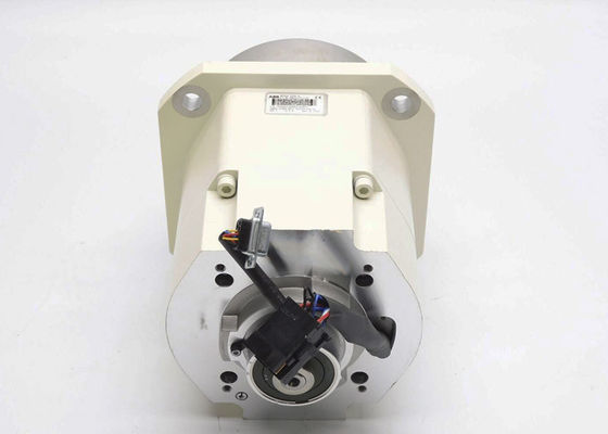 El motor servo 3HAC17333-1 parte 2781W el tipo B 200V 12A del motor M33