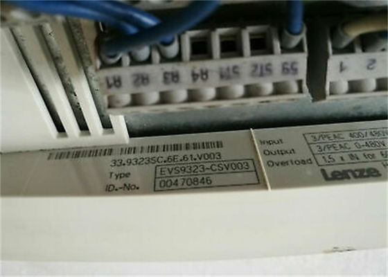 REGULADOR SERVO de Lenze EVS9323-CSV003 9300 SERIES kilovatio de 400/480 VAC 1,5 (2 HP)