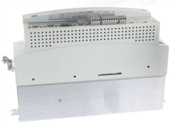 REGULADOR SERVO de Lenze EVS9324-CIV003 9300 SERIES kilovatio de 400/480 VAC 3,0 (4 HP)