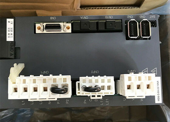 Impulsión industrial serva de la CA de 3 fases del conductor MDS-D-SVJ3-10NA del motor de Mitsubishi MELDAS 1.0KW