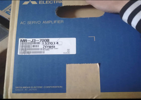 Series trifásica del VAC J3 del amplificador servo de la CA de MR-J3-700B Mitsubishi 200