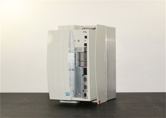 SERVOCONTROL de Lenze EVF9325-EV 12 amperios 400/480 VAC 10 KVA 50/60 HERZIOS