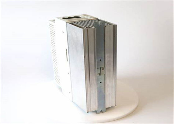REGULADOR SERVO de Lenze EVS9328-ESV004 9300 SERIES kilovatio de 400/480 VAC 22-30 (29.5-40.2 HP)