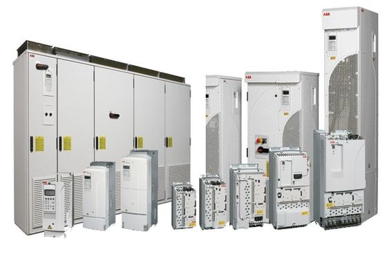 El inversor 50/60Hz de la frecuencia de ABB ACS800-01-0050-3+P901 37 kilovatios hizo salir 80A actual