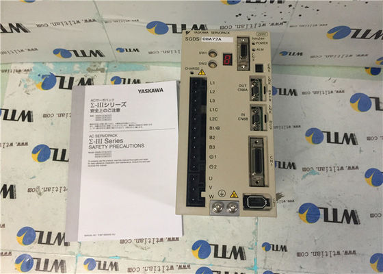 El servo industrial de 50/60HZ SERVOPACK conduce YASKAWA SGDS-08A72A 750W
