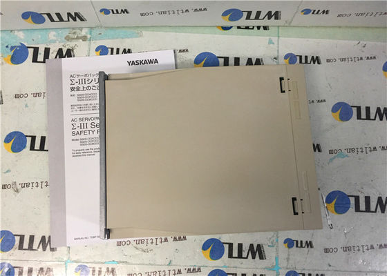 El servo industrial de 50/60HZ SERVOPACK conduce YASKAWA SGDS-08A72A 750W