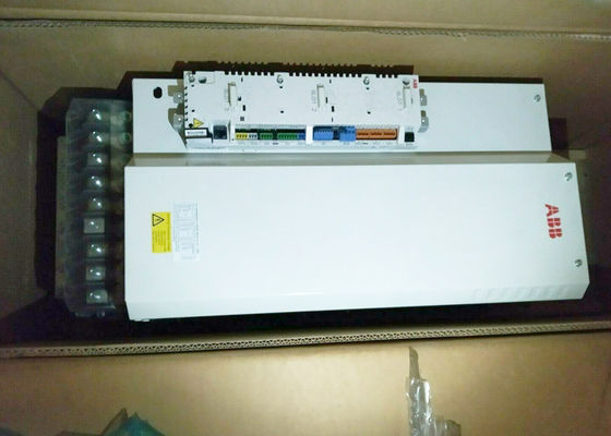 La CA de la baja tensión del inversor de la frecuencia ACS850-04-260A-5+D150+J400 conduce 260A