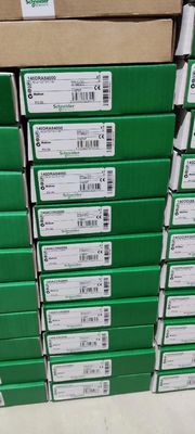 Original diferenciada del codificador 5V del solo del eje de Schneider 140MSB10100 módulo del movimiento nueva