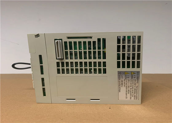 El paquete servo industrial YASKAWA SGDG-01GTY21 ELÉCTRICO SERVOPACK de la CA entró 90-253V