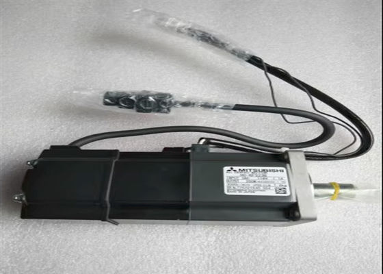 Motor servo industrial 750W 2000PRM de la CA de HC-UFS72 Mitsubishi