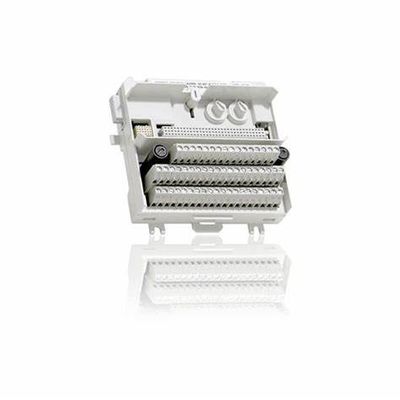 ABB 3BSE013236R1 8 FUNDIÓ EL MÓDULO EXTENDIDO DE LOS TERMINALES 50 V DE LA SEÑAL DE LAS TOMAS DE CORRIENTE 8