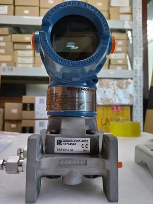 Rosemount 5408 26 gigahertz FMCW con voltaje bajo del despegue de la C.C. 12V del microprocesador económico de energía único del radar