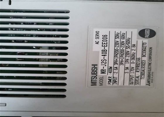 El servo industrial de MR-J2S-40B-EE006 Mitsubishi conduce 3 el amplificador servo de la FASE 400w