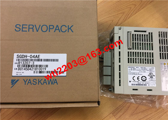 El servo industrial 50/60HZ conduce YASKAWA SGDH-04AE SERVOPACK a estrenar