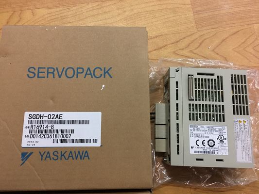 El servo industrial 50/60HZ conduce YASKAWA SGDH-02AE SERVOPACK a estrenar
