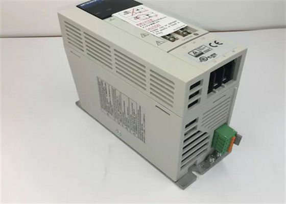 El servo industrial MR-J2S-40CP1 conduce el amplificador servo de Mitsubishi 400w