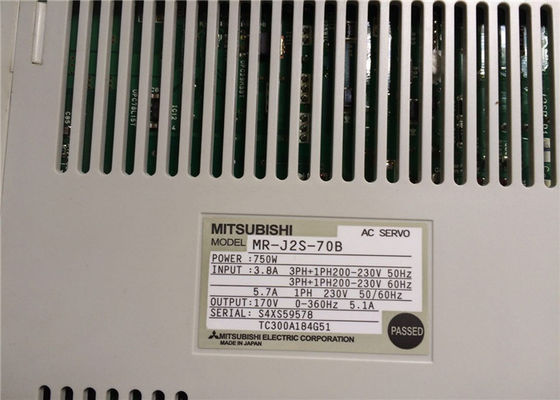 AMPLIFICADOR servo 200V de la CA de la impulsión MR-J2S-70B-U005 de Mitsubishi Electric 750W NUEVO EN EXISTENCIA