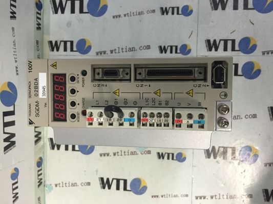 El servo industrial 50/60HZ conduce YASKAWA SGDM-02ADA SERVOPACK a estrenar