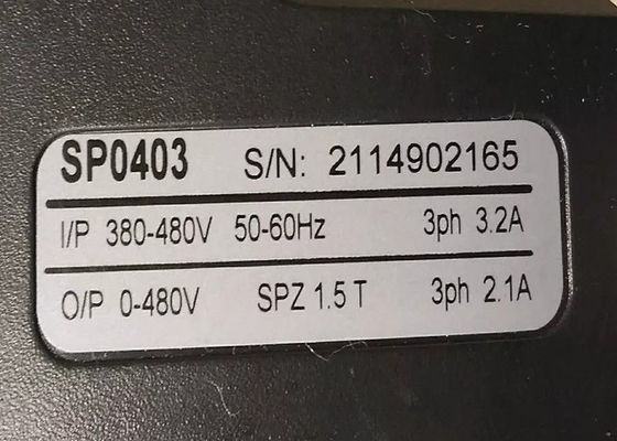 Impulsión 0.75kW 0-480V 3PH 2.1A de la CA de Emerson Unidrive SP0403 de las técnicas de control de Nidec