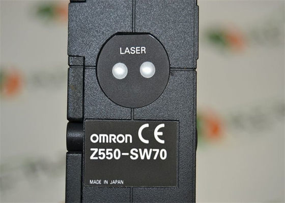 La CABEZA Z550 del SENSOR de Omron Z550-SW70 DIFUNDE la ANCHURA de HAZ MENSURABLE de 200±30M M 70M M