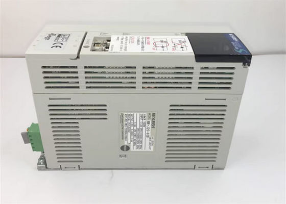 El servo industrial MR-J2S-20A-S011 conduce el amplificador servo de Mitsubishi