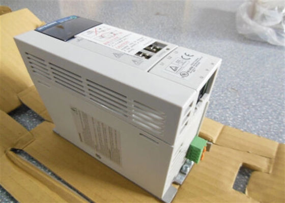 El servo industrial MR-J2S-40A-EG055 conduce el amplificador servo de Mitsubishi