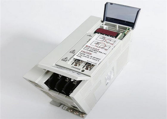 El servo industrial MR-J2S-200A-S007 conduce el amplificador servo de Mitsubishi
