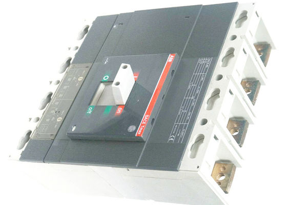 1SDA060317R1 Tmax T6L800 TMA800-8000 moldeó piezas del PLC de los disyuntores del caso