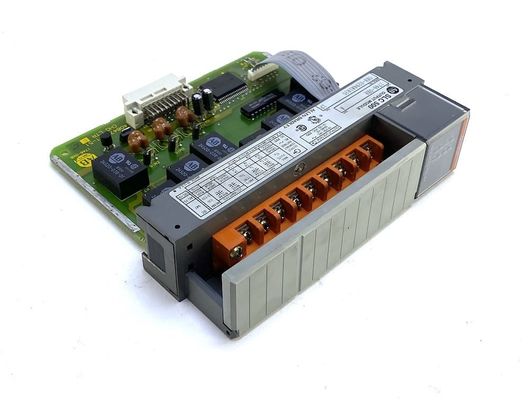 EL AB 1746-OX8 HIZO SALIR LA RETRANSMISIÓN AISLADA SLC 500 DEL MÓDULO 8 PUNTOS 50/60 HERZIOS