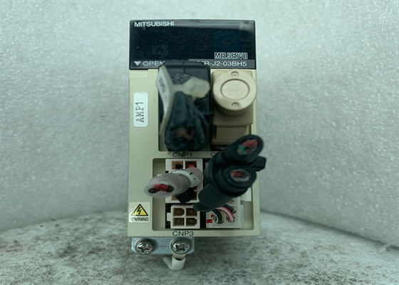 El servo industrial de la CA MR-J2-03BH5 conduce el amplificador servo de Mitsubishi