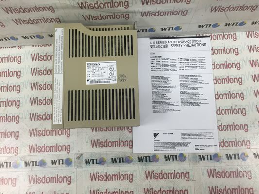 vida útil larga serva eléctrica industrial de la impulsión YASKAWA SGDA-04AS SERVOPACK de 400W 50/60HZ