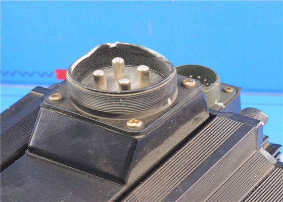 Nuevo motor servo industrial InsF 46.9A de la CA de Yaskawa del motor servo SGMG-60A6B-TK11