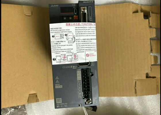 Amplificador servo MR-JE MELSERVO MR-JE de la CA de MR-JE-70C Mitsubishi