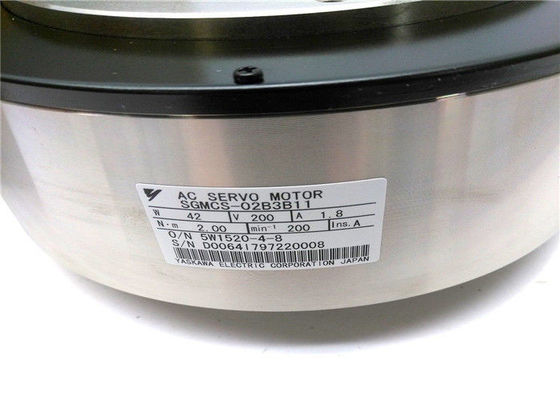 MOTOR SERVO industrial de la CA de Yaskawa 42W 2000RMP del motor servo SGMCS-02B3B11