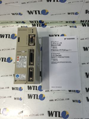 El motor de Yaskawa de la garantía de un año conduce SGD-A3AP Servopack 1PH 200-230V 50/60HZ 11AMPS