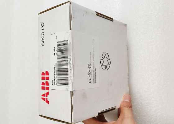 El módulo 3BSE008546R1 del PLC AI de la entrada-salida de AO820 S800 salida los módulos 4CH