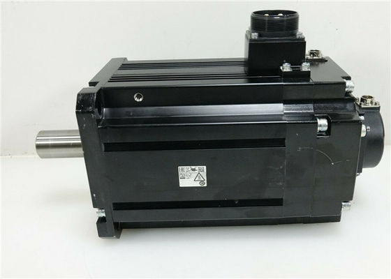 Motor servo 7.0KW HF-SP702B de la CA de J3 Mitsubishi con el freno 2000rpm industrial