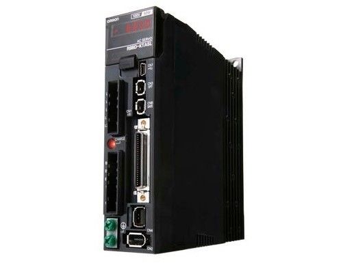El CONDUCTOR SERVO 16.5A 480V de OMRON R88D-KN50F-ML2 CARGA 5 kilovatios 380 ~ 480VAC