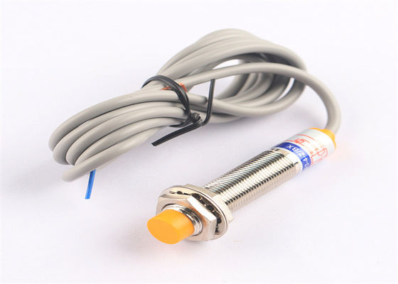 EL METAL DEL SENSOR DE PROXIMIDAD DE LJ12A3-4-Z/BX 6-36VDC 12M M SE EXTIENDE 4M M NINGÚN 3WIRE
